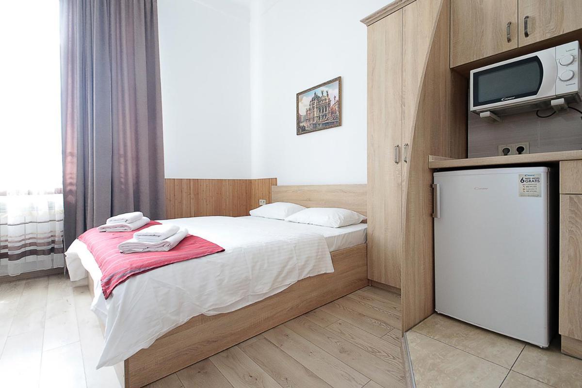 Buk Apartments On Doroshenka 29 Lviv Luaran gambar