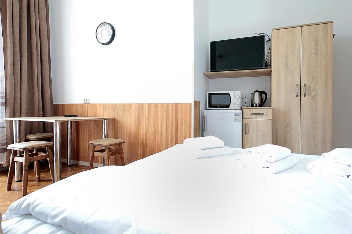 Buk Apartments On Doroshenka 29 Lviv Luaran gambar