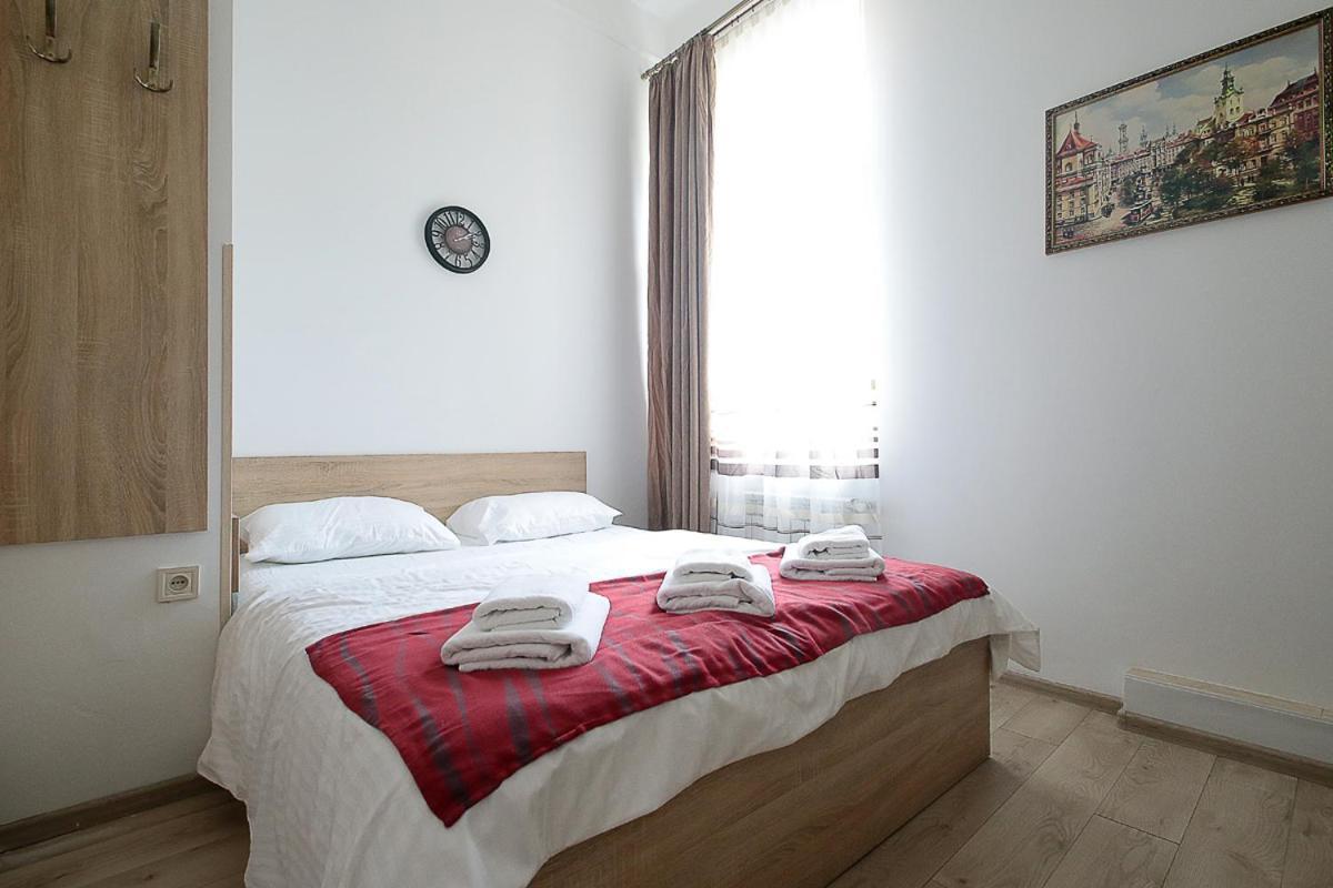 Buk Apartments On Doroshenka 29 Lviv Luaran gambar