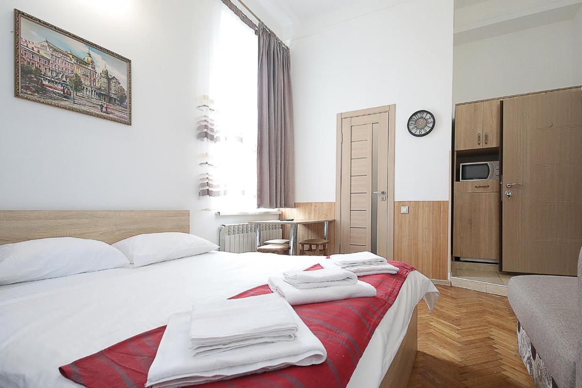 Buk Apartments On Doroshenka 29 Lviv Luaran gambar